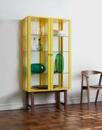 Gele vitrinekast - Collectie IKEA Stockholm 2013, Maison & Meubles, Armoires | Vitrines, Avec porte(s), Métal, 25 à 50 cm, 150 à 200 cm