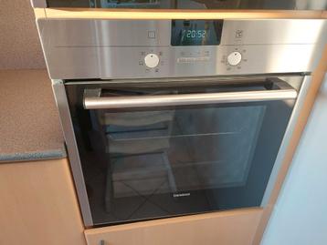 Elektrische oven Siemens (2014) beschikbaar voor biedingen