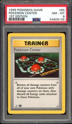 Pokemon Center 1st Edition PSA 8 - 85/102 - Base Set 1999, Hobby en Vrije tijd, Verzamelkaartspellen | Pokémon, Verzenden, Zo goed als nieuw
