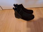 Maat 38, nieuwe schoenen zwart, Ophalen of Verzenden, Zo goed als nieuw, Zwart