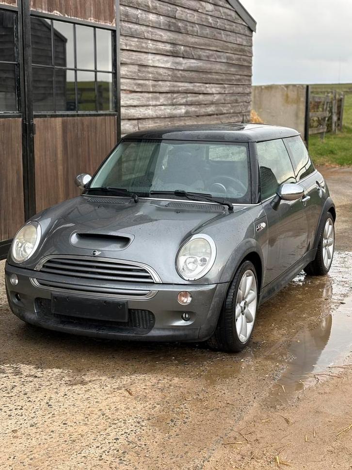 Mini cooper S, Auto's, Mini, Particulier, Cooper, Benzine, 3 deurs, Handgeschakeld, Zilver of Grijs, Grijs, Stof, Voorwielaandrijving