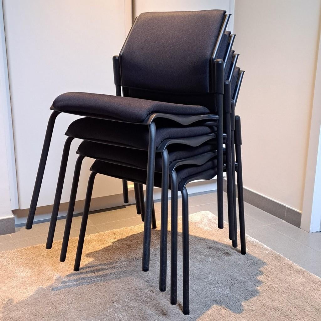 4 CHAISES DE BUREAU POUR VISITEURS MAJENCIA NOIRES, Maison & Meubles, Enlèvement, Noir, Chaise de bureau