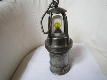 Oude gival mijnwerkerslamp, type Arras, werkt op batterijen beschikbaar voor biedingen