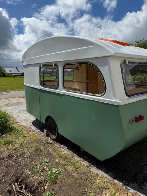 Coral constructam, Caravans en Kamperen, Caravans, Particulier, tot en met 3, 500 - 750 kg, Overige, Overige merken, Vast bed