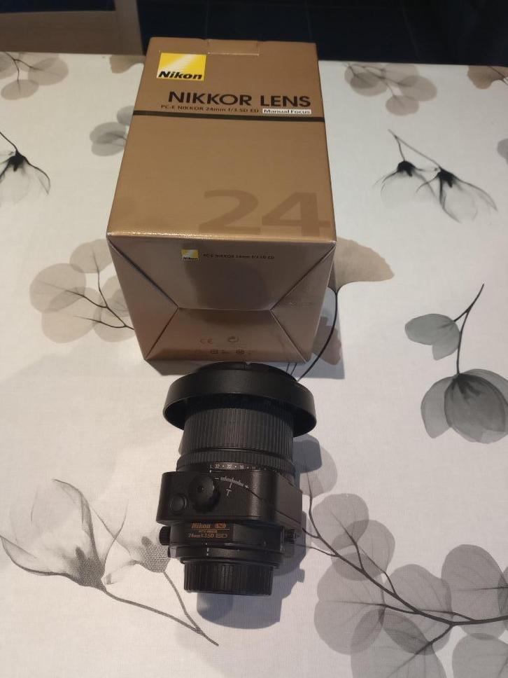 Nikon 24mm F/3.5 PCE (T/S), Audio, Tv en Foto, Foto | Lenzen en Objectieven, Zo goed als nieuw, Groothoeklens, Ophalen