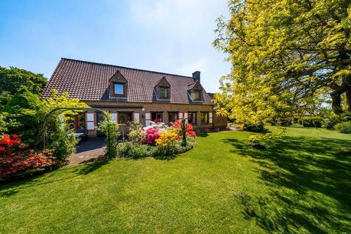 Maison à vendre à Chastre, 5 chambres, Immo, Huizen en Appartementen te koop, Vrijstaande woning, B
