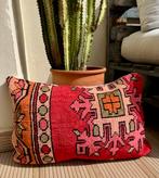 Prachtige, boho chique vintage marokkaanse berber kussens, Enlèvement ou Envoi, Comme neuf