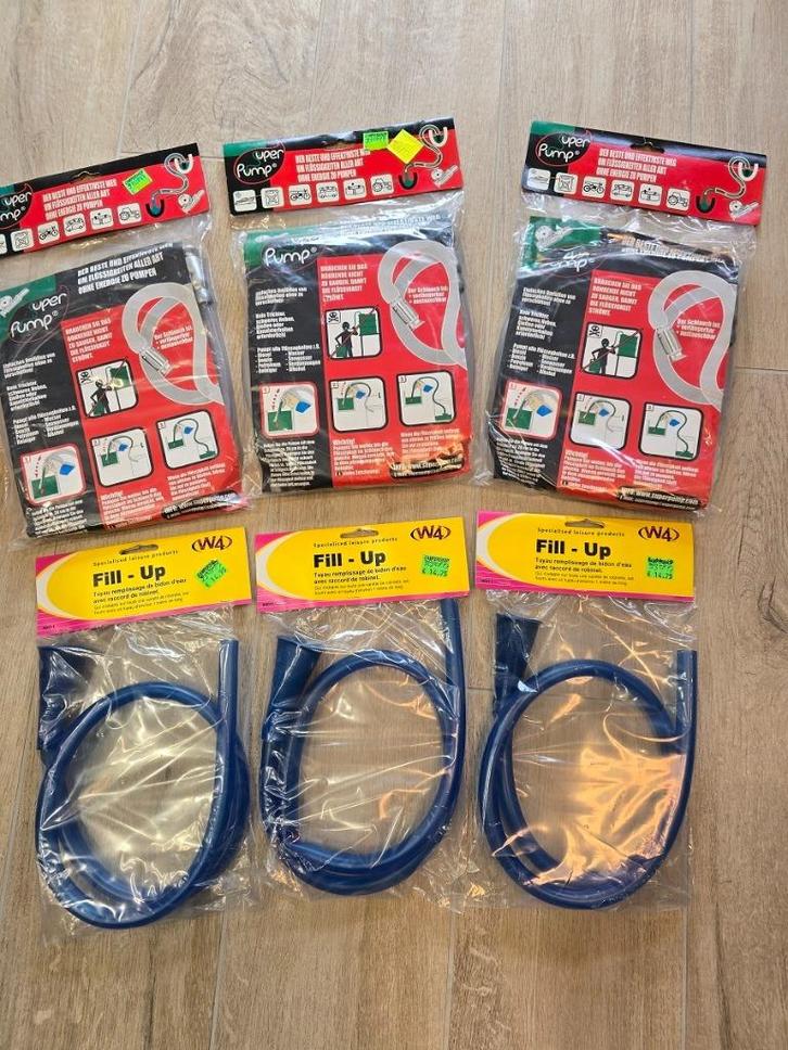 Nieuwe waterpomp/darm 170 cm en waterdarm met vulkop 1m, Caravans en Kamperen, Kampeeraccessoires, Nieuw, Ophalen