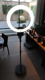 Ringlamp met statief merk FALCON 65 W, Audio, Tv en Foto, Fotografie | Fotostudio en Toebehoren, Ophalen, Zo goed als nieuw