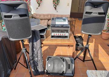 Zeer goede complete zanginstallatie /DJ beschikbaar voor biedingen