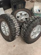 Land rover Defender boost velgen met mud banden bfg, Ophalen, Band(en)