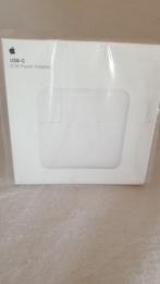 Apple USB-c power adapter 61w, Ophalen of Verzenden, Nieuw, Apple