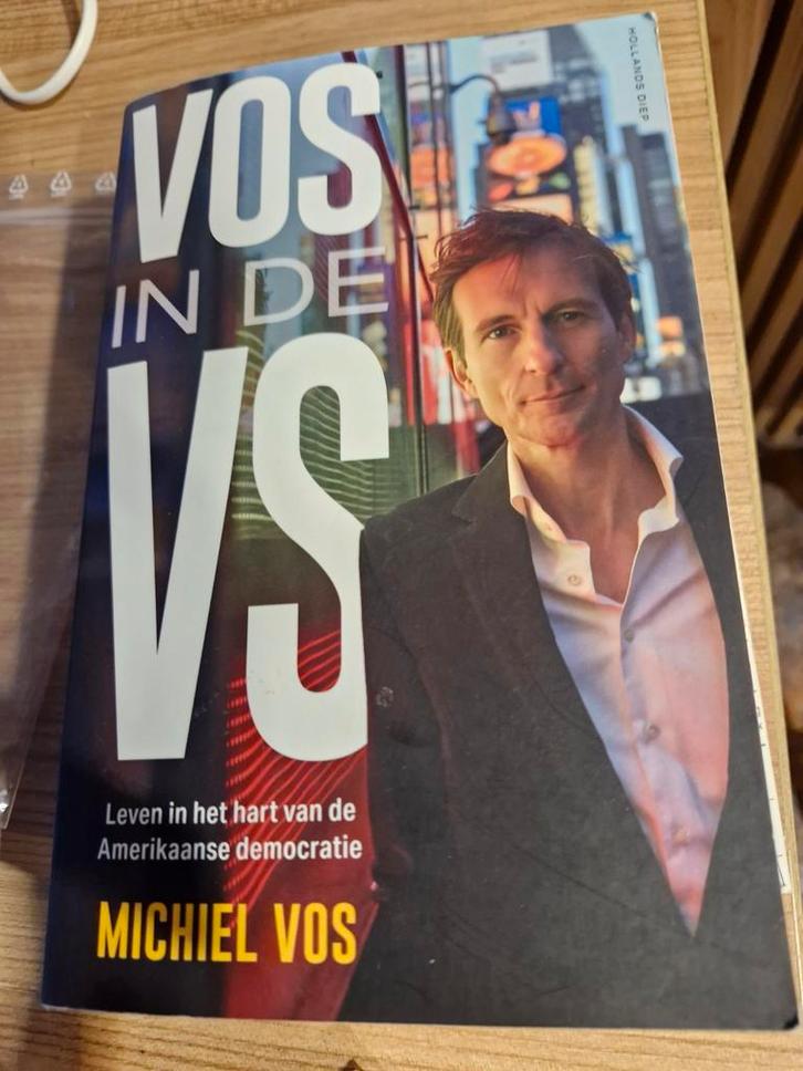 Michiel Vos - Vos in de VS, Boeken, Overige Boeken, Zo goed als nieuw, Ophalen of Verzenden