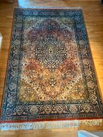 Handgeknoopt wollen tapijt, Huis en Inrichting, Ophalen, Zo goed als nieuw