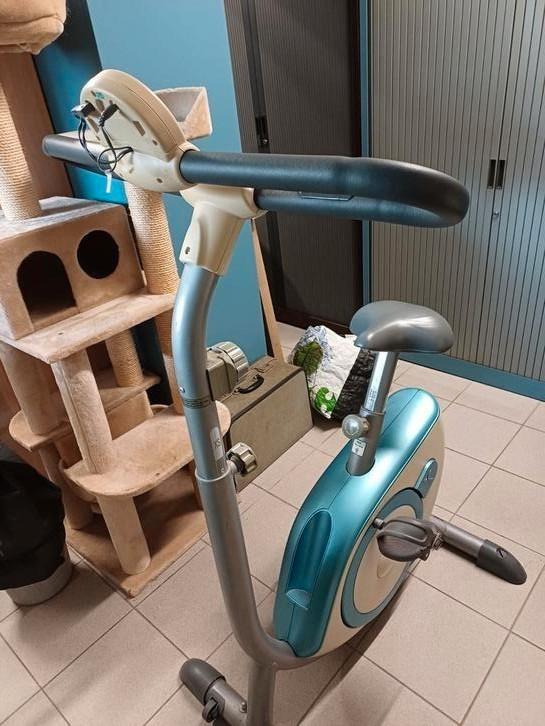 Hometrainer VM460, Sport en Fitness, Fitnessmaterialen, Zo goed als nieuw, Ophalen