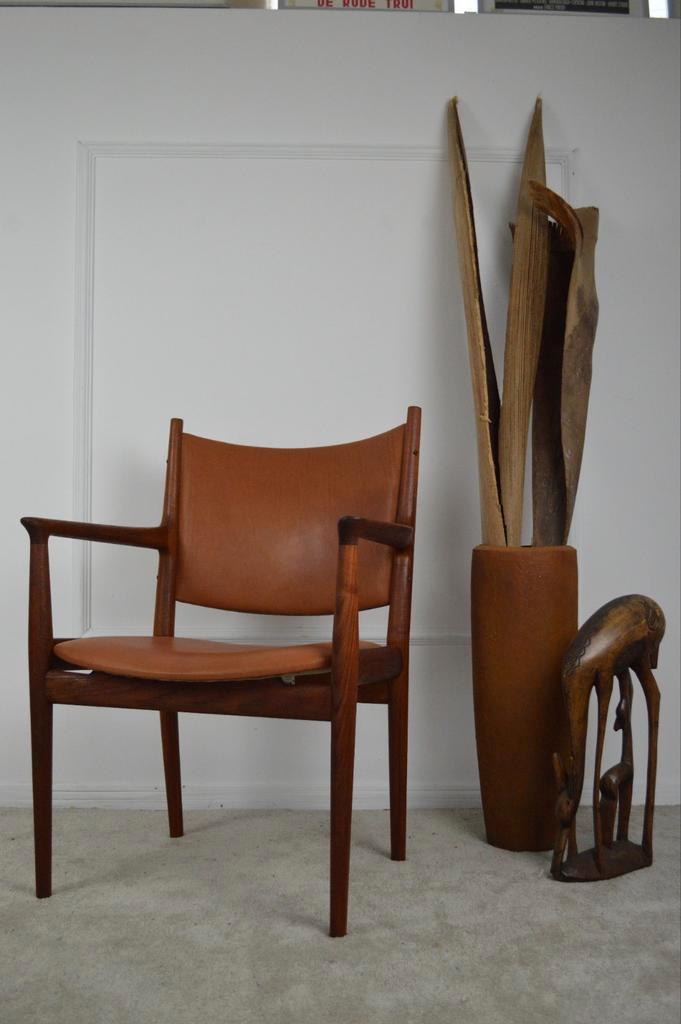 JH513 fauteuil van HJ Wegner voor Johannes Andersen, Huis en Inrichting, Stoelen, Zo goed als nieuw, Eén, Hout, Leer, Ophalen
