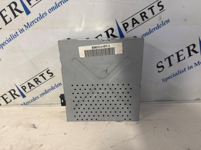 Radio versterker van een Mercedes CLS-Klasse, Auto-onderdelen, Elektronica en Kabels, Mercedes-Benz, Gebruikt, 3 maanden garantie