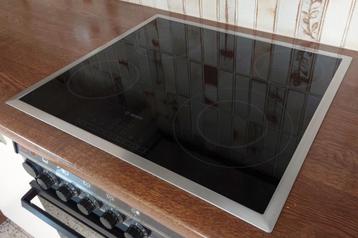 Bosch elektrisch keramisch kookplaat (PKF645FN1E / HT6ET60) beschikbaar voor biedingen