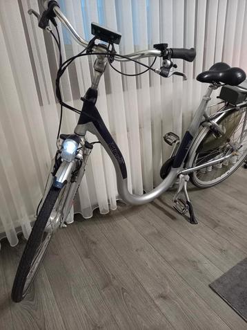 Mooie Elektrische fiets Cross Trendy Lage opstap  beschikbaar voor biedingen