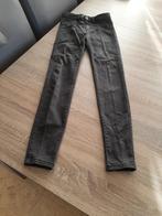 Pull&Bear zwarte skinny jeans met hoge taille - 34, W27 (confection 34) ou plus petit, Comme neuf, Noir, Enlèvement ou Envoi