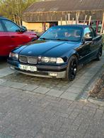 BMW 325i Cabrio – Oldtimer 1995 – Lage km – Bijna klaar, Automaat, Achterwielaandrijving, Cabriolet, Blauw