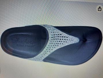SKECHERS DAME "LUXE FOAM" NEUVES  beschikbaar voor biedingen