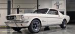 Ford Mustang Fastback 2+2, Auto's, 185 kW, Achterwielaandrijving, 8 cilinders, Wit