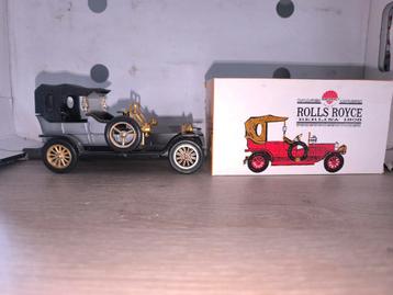 10 Modelautos gemaakt in Spanje/ Renault/Ford/Rolls Royce/.. beschikbaar voor biedingen