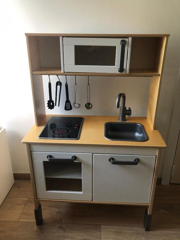 Keukentje Ikea + veel accessoires, Kinderen en Baby's, Speelgoed | Speelkeukens, Gebruikt, Speelkeuken, Ophalen