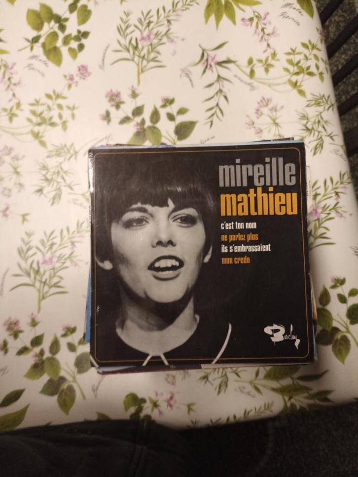 Set van 45 verschillende draaibanken, Cd's en Dvd's, Vinyl Singles, Gebruikt, Maxi-single, Overige genres, Ophalen