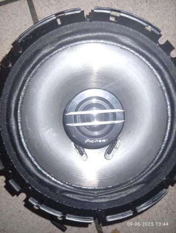 Pioneer ts-g1720f   2 x 300 watt beschikbaar voor biedingen