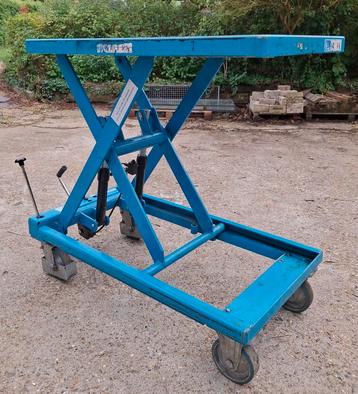 oerdegelijke heftafel 800kg!  beschikbaar voor biedingen