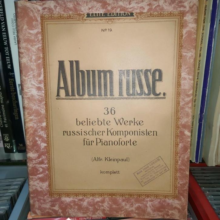 Album Russe 36 beliebte werken Russischer komponisten piano, Muziek en Instrumenten, Bladmuziek, Gebruikt, Piano, Ophalen of Verzenden