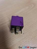 Relais wisselcontact signaal violet BMW 61361388911, Auto-onderdelen, Elektronica en Kabels, Gebruikt, Ophalen of Verzenden