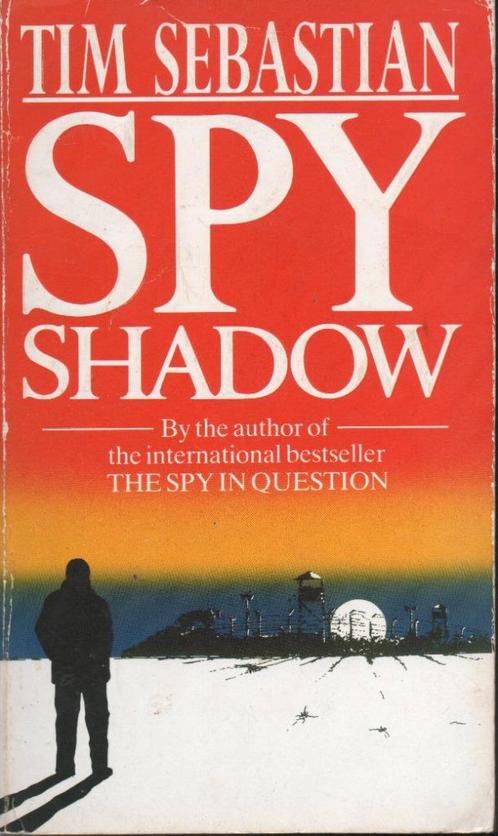 SPY SHADOW (SPIONAGETHRILLER ENGELSE TAAL), Boeken, Taal | Engels, Gelezen, Fictie, Ophalen of Verzenden