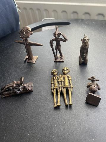 6 African Art Primitive Arts goudgewichten S10 beschikbaar voor biedingen