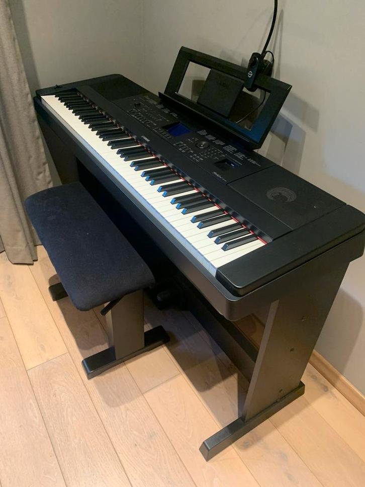 Yamaha keyboard, Muziek en Instrumenten, Piano's, Zo goed als nieuw, Piano, Ophalen