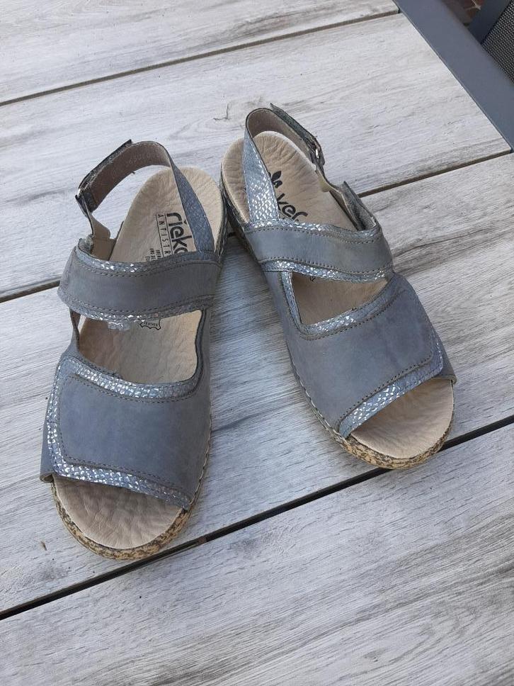 Sandalen, Kleding | Dames, Schoenen, Zo goed als nieuw, Sandalen of Muiltjes, Blauw, Ophalen of Verzenden