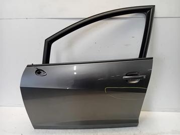 PORTIER LINKS VOOR Seat Ibiza ST (6J8) (01-2010/07-2016) beschikbaar voor biedingen