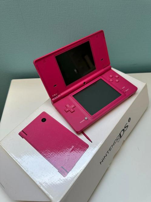 DSi (met 8 spelletjes), Consoles de jeu & Jeux vidéo, Consoles de jeu | Nintendo DS, Comme neuf, Dsi, Rose, Enlèvement ou Envoi