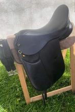 Selle dressage cuir, Enlèvement, Comme neuf, Dressage