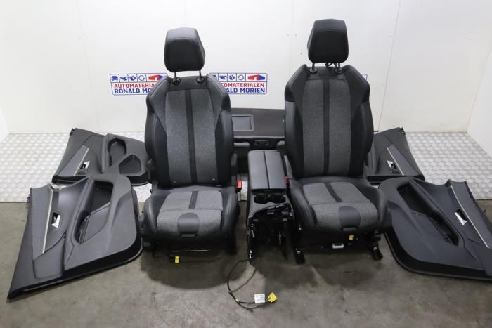 Bekleding Set (compleet) van een Peugeot 3008 (3008 16-), Auto-onderdelen, Interieur en Bekleding, Peugeot, Gebruikt, 12 maanden garantie