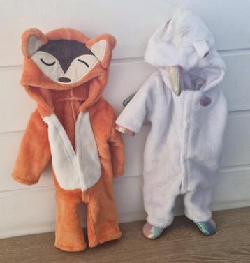 Twee onesies voor Baby Born beschikbaar voor biedingen