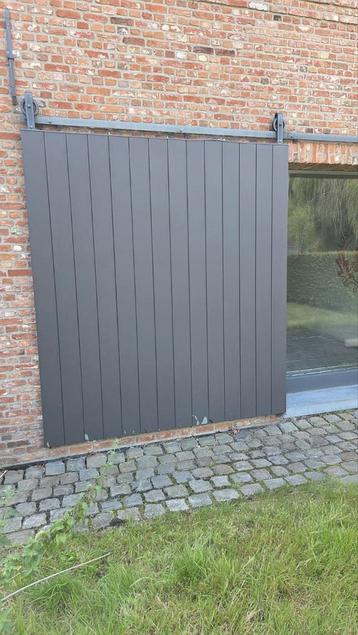 Rolpoort Luik zwaar hout beschikbaar voor biedingen