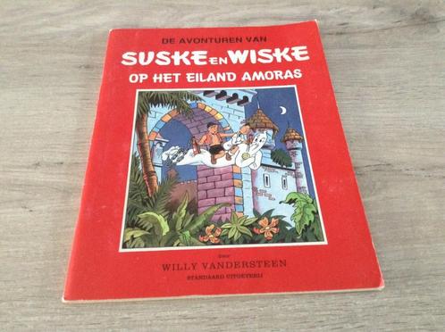Suske en Wiske strip: Op het eiland Amoras (2013), Boeken, Stripverhalen, Gelezen, Eén stripboek, Ophalen of Verzenden