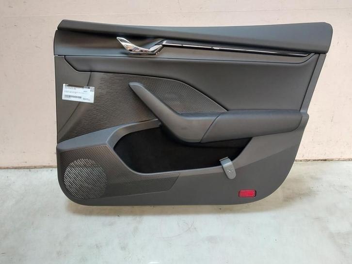PORTIERBEKLEDING RECHTS VOOR Skoda Octavia Combi (NXAC), Auto-onderdelen, Interieur en Bekleding, Skoda, Gebruikt