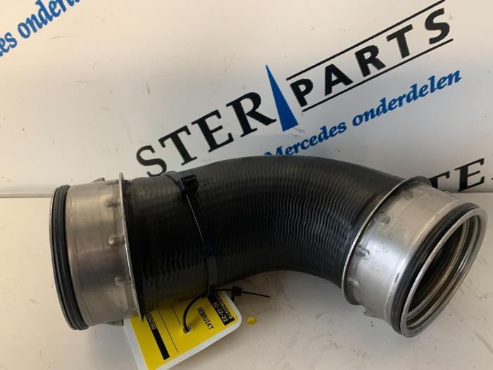 Intercooler Slang van een Mercedes E-Klasse, Auto-onderdelen, Airco en Verwarming, Mercedes-Benz, Gebruikt, 3 maanden garantie