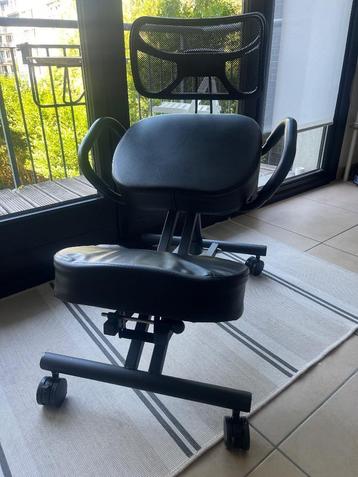 Chaise de bureau ergonomique beschikbaar voor biedingen