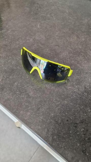 Agu bolt uv400 zoals nieuw! beschikbaar voor biedingen