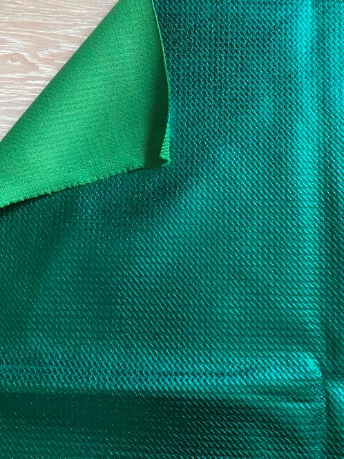 Tissu polyester à texture métallisée vert foncé, Hobby & Loisirs créatifs, Tissus & Chiffons, Comme neuf, Polyester, 30 à 120 cm